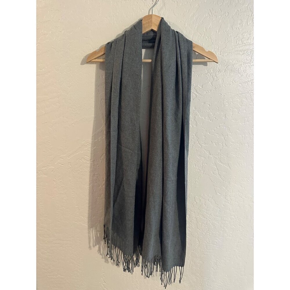 Y 100% Cashmere Grey Made In Scotland Frayed Edge Winter Lagenlook Scarf